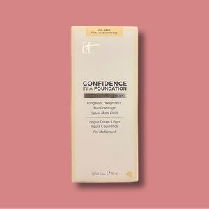 It cosmetics foundation medium warm